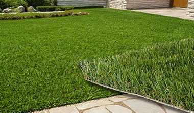 リアルな見た目を再現した人工芝