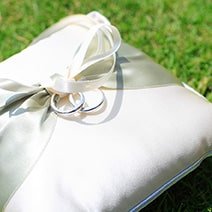 DIYで手作り結婚式を挙げよう
