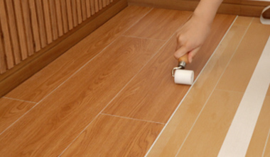 両面テープ施工フロアタイル