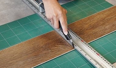 カッターを使ってカットできる
