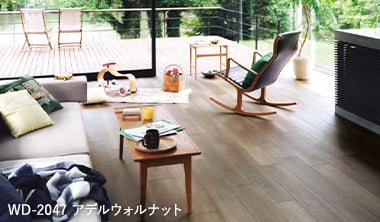 テラスとつながるリビング
