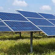 太陽光発電所に最適な防草シート