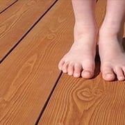 人工木ウッドデッキ 失敗しない選び方とおすすめを紹介