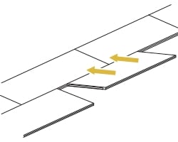 斜めから長辺を差し込み