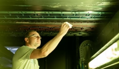 ラミネートフローリング専用のデジタル印刷機