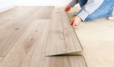 位置を合わせて敷いていく