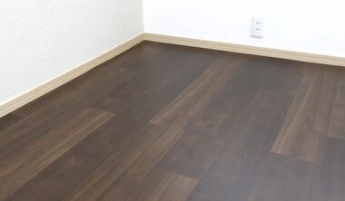 1枚ずつ貼り進めて施工完了