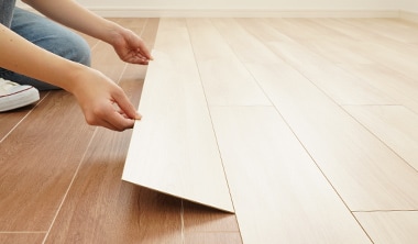 厚みわずか1.5mmで建具と干渉しにくい