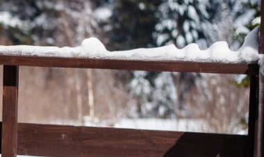 ベランダの雪よけに