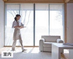 朝の室内