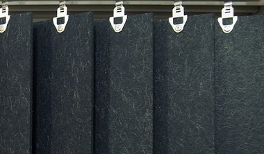 特殊吸音材が幅広い周波数の音を吸収