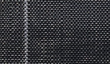 平織タイプの防草シートの表面