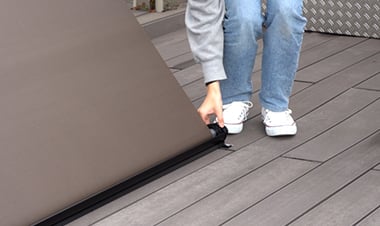 回転ロックを解除する