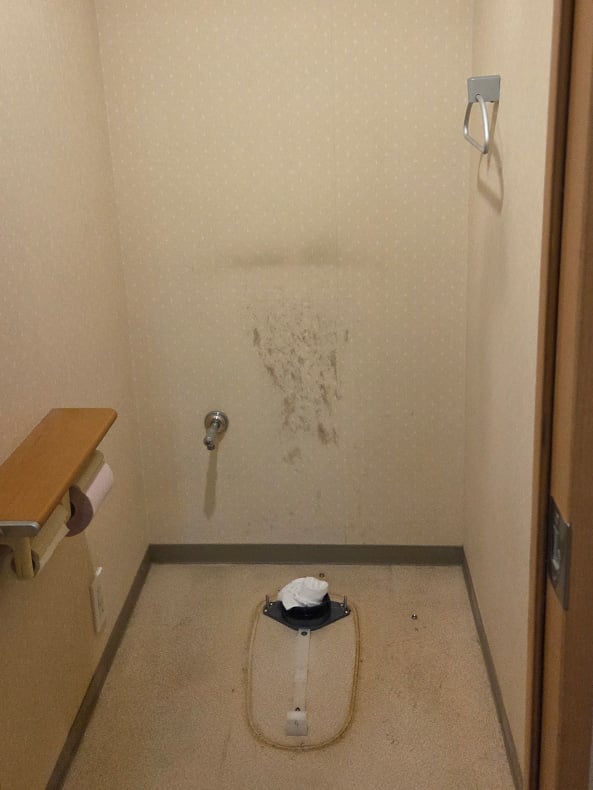 トイレ床DIYビフォー2