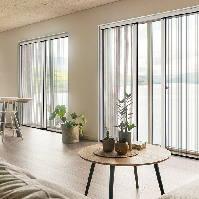 網戸 後付け プリーツ網戸 RESTA ロハリア 腰高窓用タイプ 両引き「幅2301〜2400mm×高さ701〜800mm」__loharea-w-b 玄関網戸 後付け プリーツ網戸 RESTA ロハリア 網交換タイプ 片引き「幅300〜350mm×高さ1200〜1250mm」__loharea-c-a