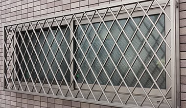 面格子は自分で取り付けできるのか？