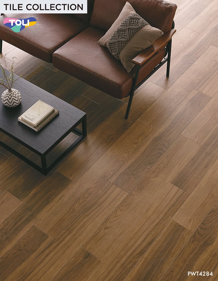 フロアタイル 東リ ロイヤルウッド ノーブルウォールナット 180×1260×3mm 12枚入